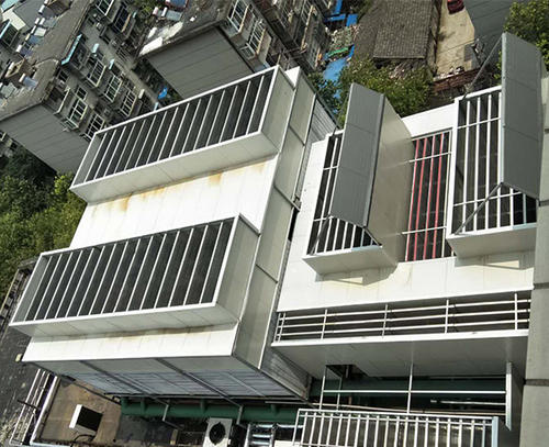 <a href=http://www.whqjzx.com/tags/16_0.html target=_blank class=infotextkey>玻璃鋼冷卻塔</a>噪聲如何解決